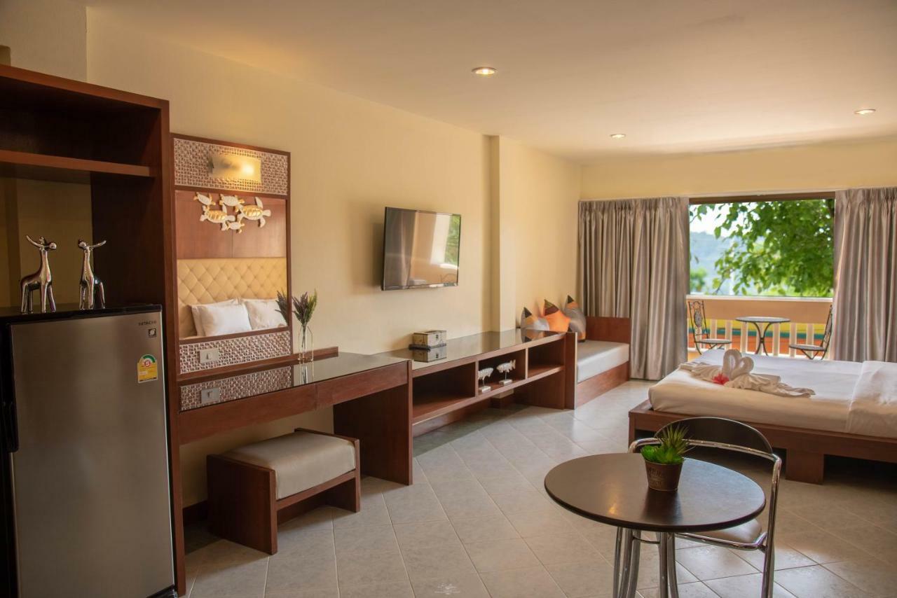 Park 38 Hotel - Sha Plus Phuket Eksteriør billede